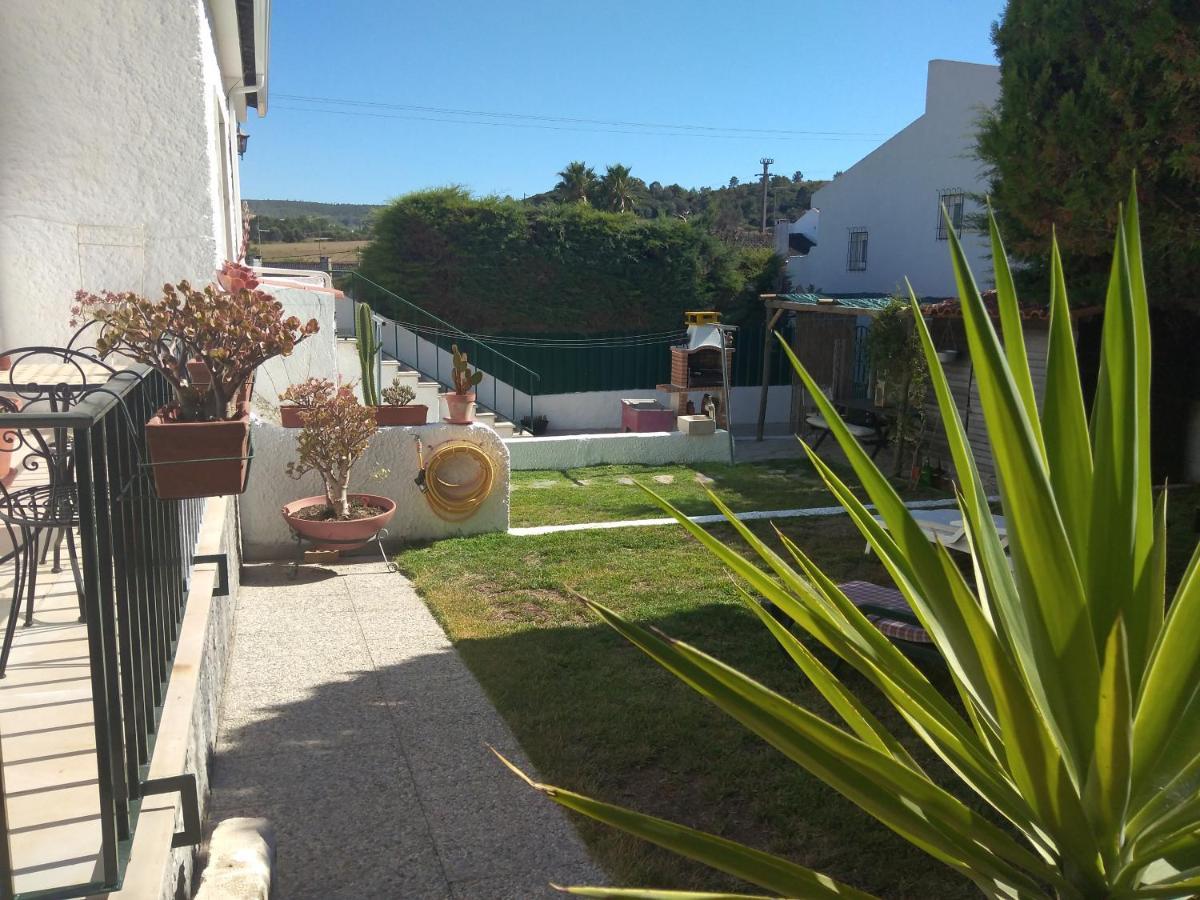 Casa Dos Cedros Guest House Setubal Exterior photo